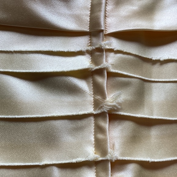 BCBG Max Azria Pastel Canary Buttercup Yellow Tiered Strapless Dress - Picture 5 of 6